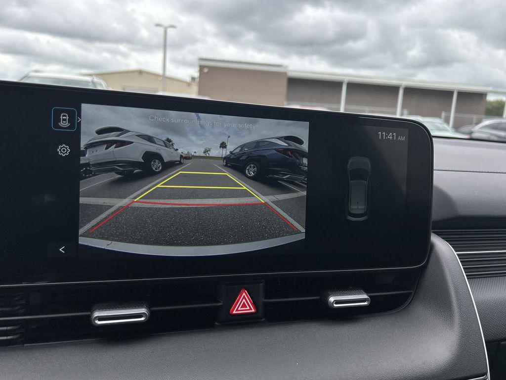 2025 Hyundai IONIQ 5 SE - Photo 7