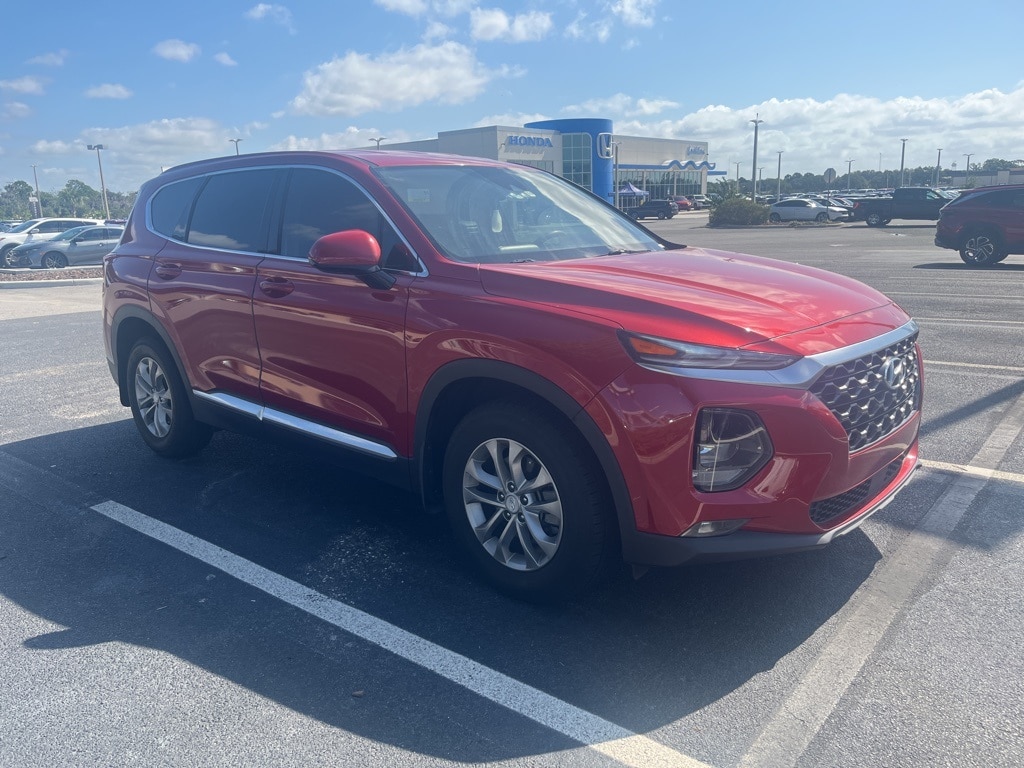 2020 Hyundai Santa Fe SEL photo 2