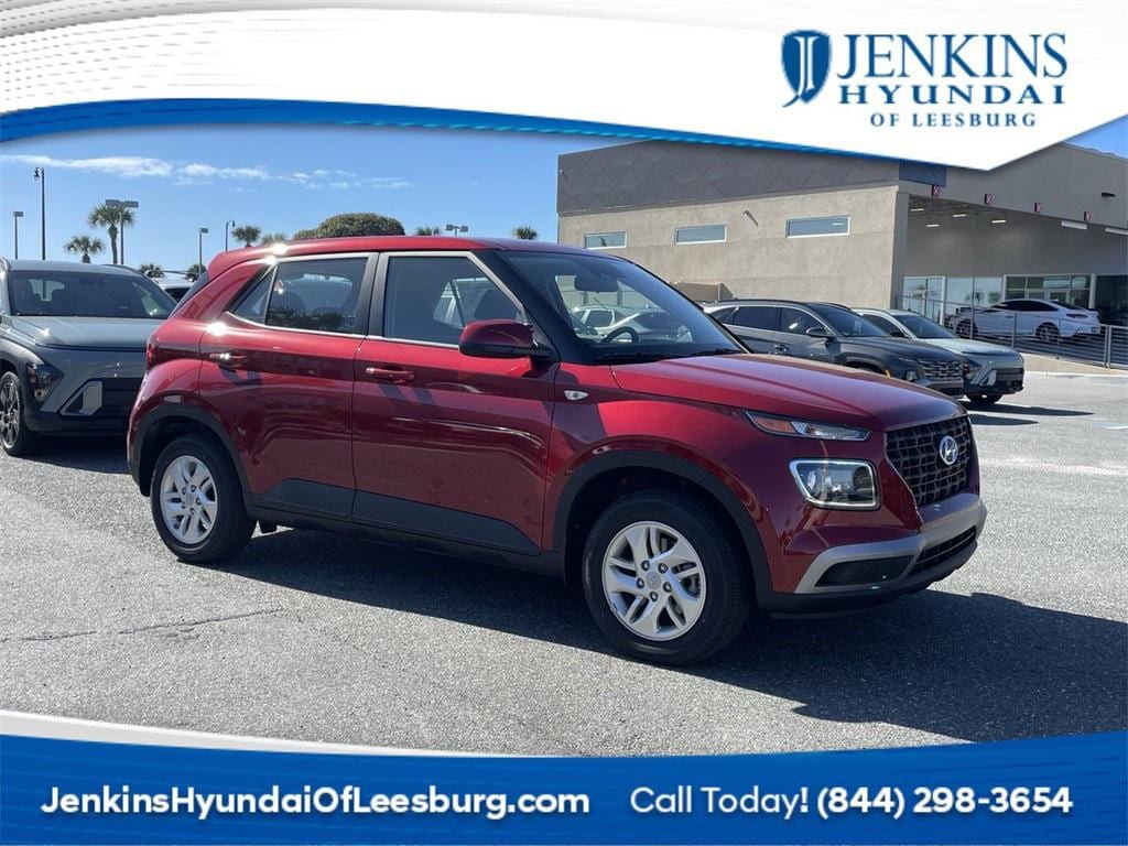 2026 Hyundai Venue SE's photo