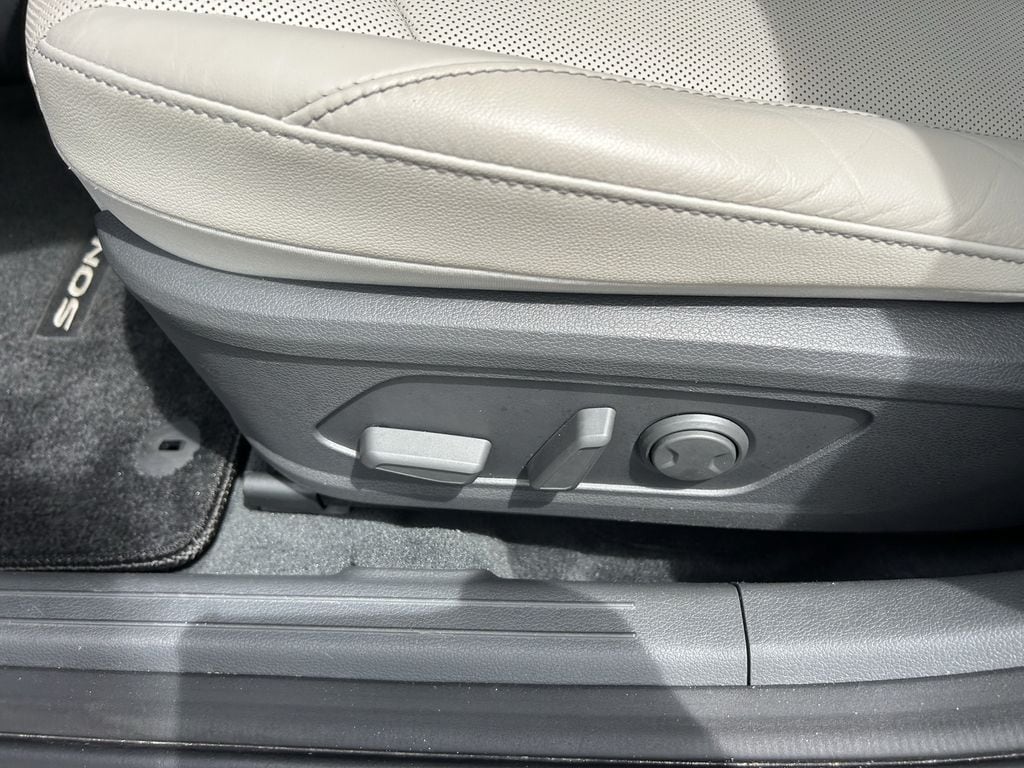 2020 Hyundai Sonata Limited - Photo 24