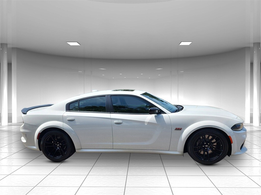 2023 Dodge Charger R/T Scat Pack Widebody photo 2