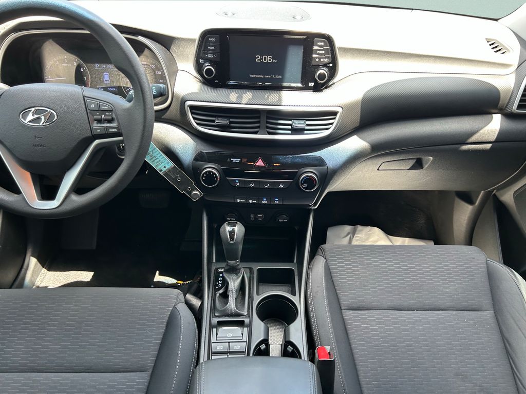 2021 Hyundai Tucson SE - Photo 19