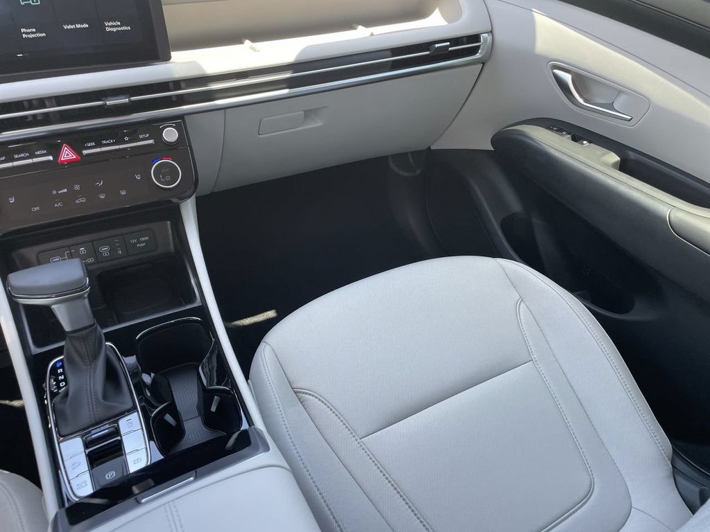 2025 Hyundai Tucson SEL - Photo 22