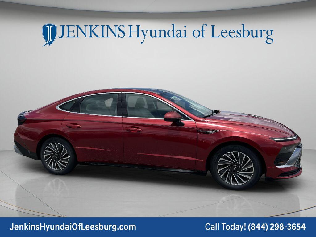 New 2026 Hyundai Sonata Hybrid SEL Sedan