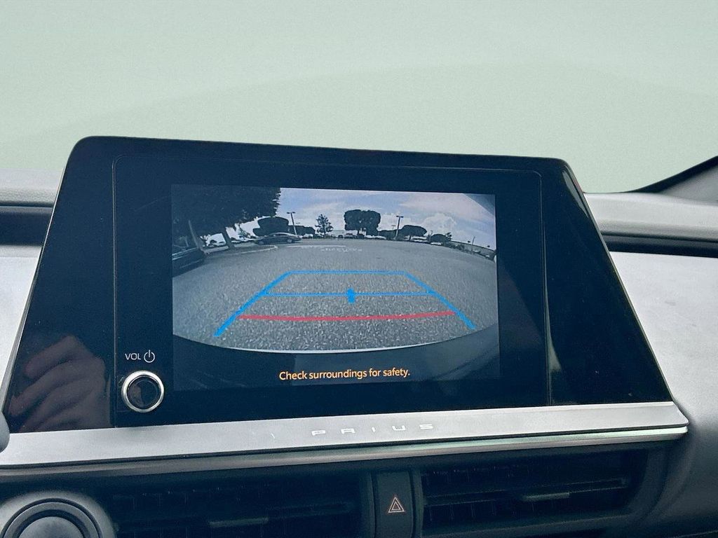 2024 Toyota Prius XLE - Photo 25