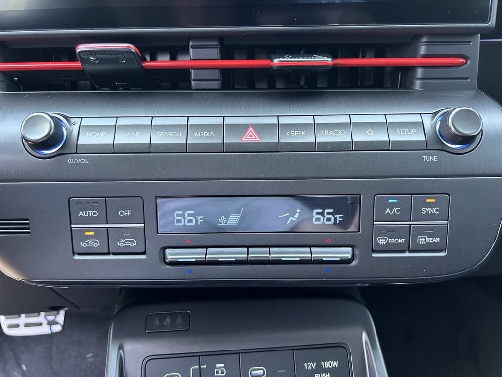 2025 Hyundai Kona N Line S - Photo 17