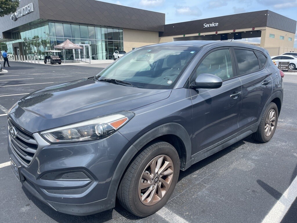 2018 Hyundai Tucson SE photo 2