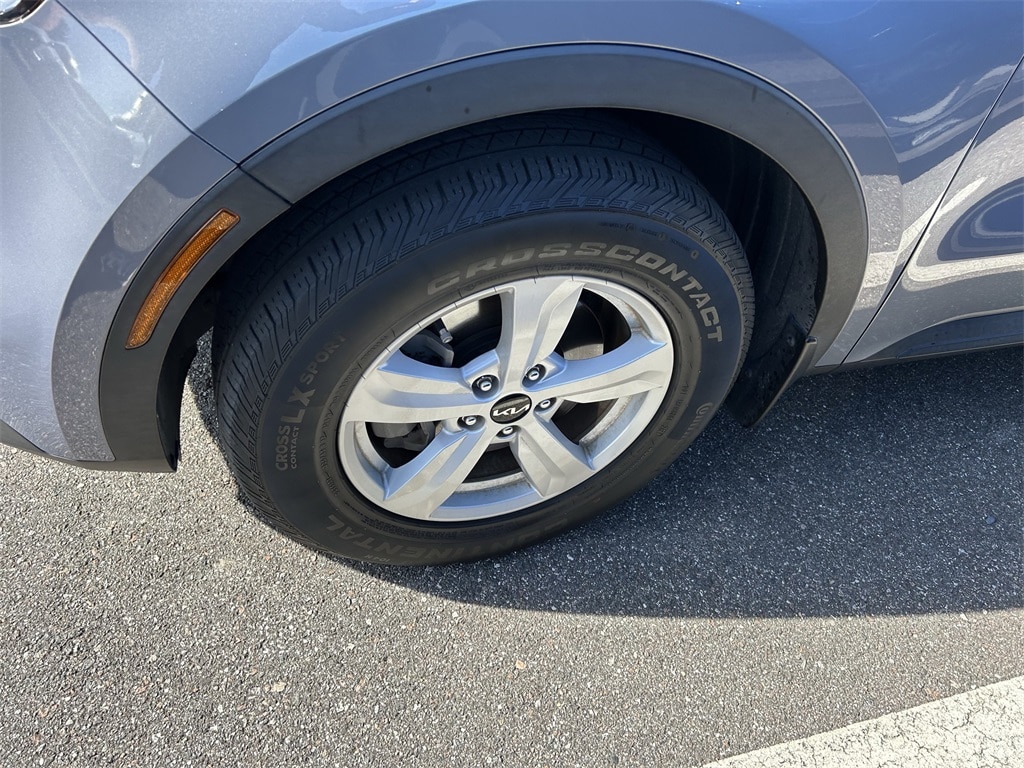 Used 2022 Kia Sorento LX SUV