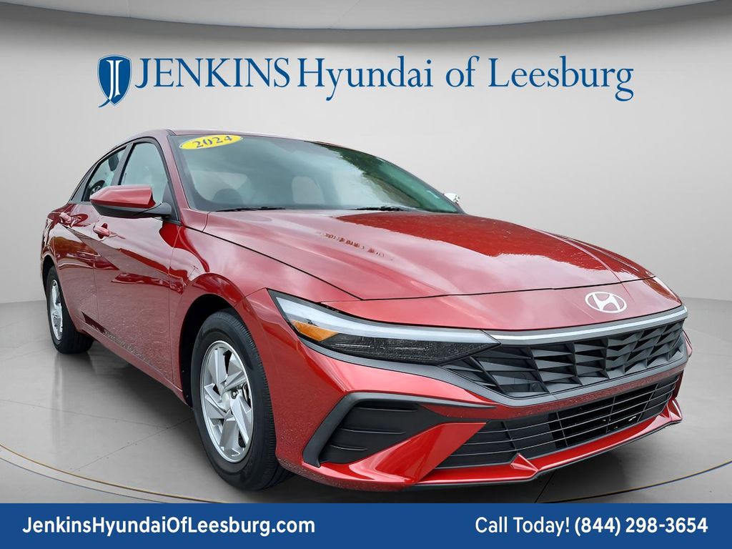 2024 Hyundai Elantra SE - Photo 12