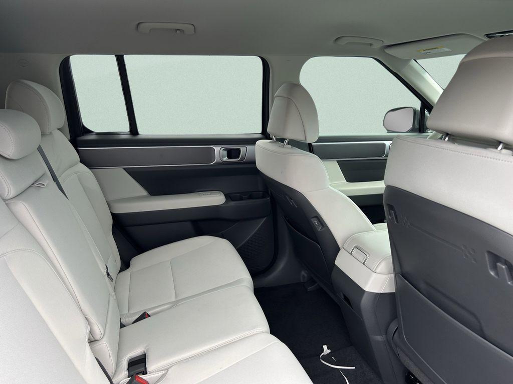 2026 Hyundai Santa Fe SE - Photo 11