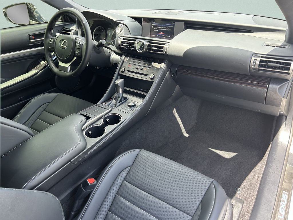 2021 Lexus RC 300 - Photo 14