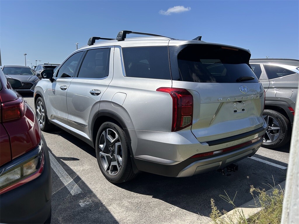 2023 Hyundai Palisade SEL photo 3