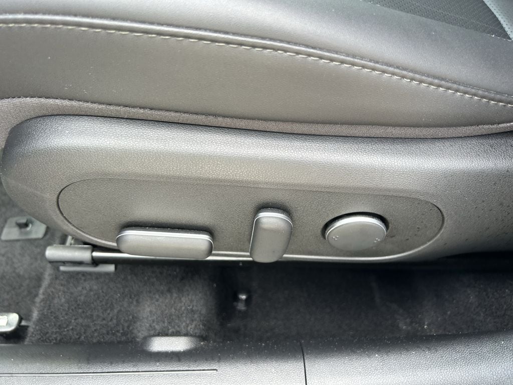 2024 Hyundai Kona Limited - Photo 25