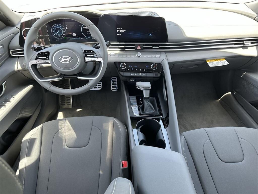 New 2025 Hyundai Elantra Hybrid SEL Sport Sedan