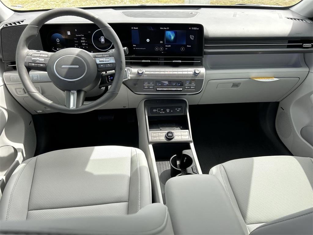 New 2026 Hyundai Kona Limited FWD SUV