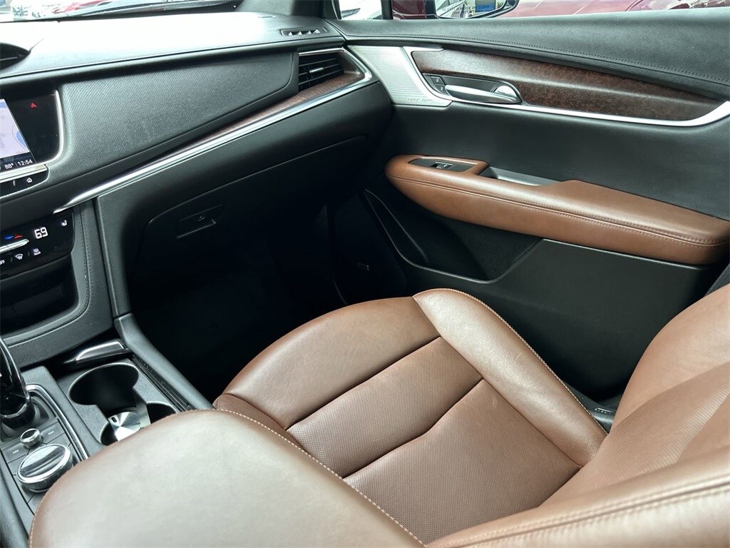 2021 Cadillac XT5 Premium Luxury photo 4