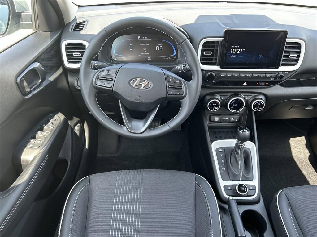 New 2025 Hyundai Venue Limited SUV