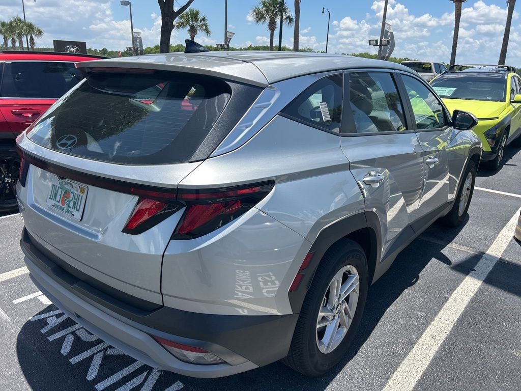 Certified 2025 Hyundai Tucson SE SUV