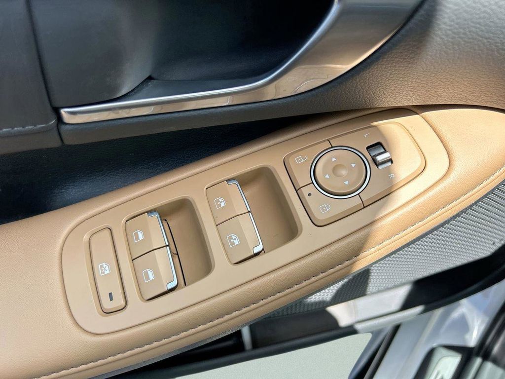 2021 Hyundai Sonata Hybrid Limited - Photo 20