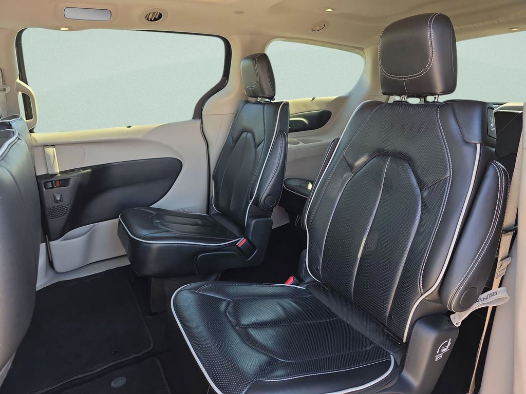 2024 Chrysler Pacifica Limited - Photo 23