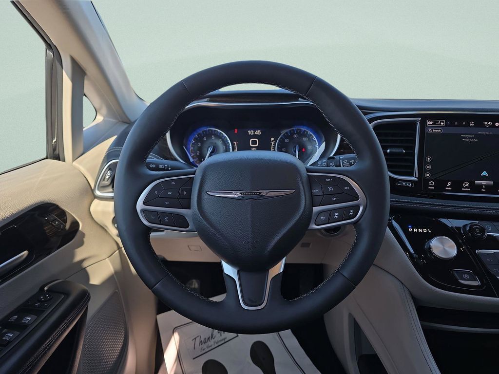 2024 Chrysler Pacifica Limited - Photo 19