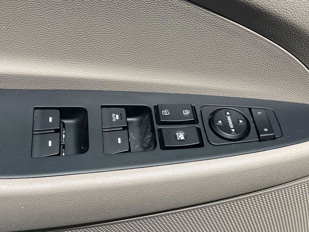 2021 Hyundai Tucson Value - Photo 16