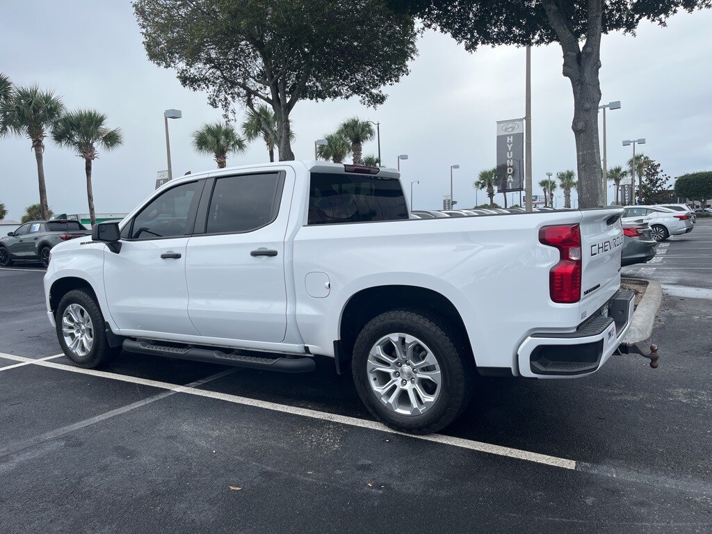 2023 Chevrolet Silverado 1500 Custom photo 3