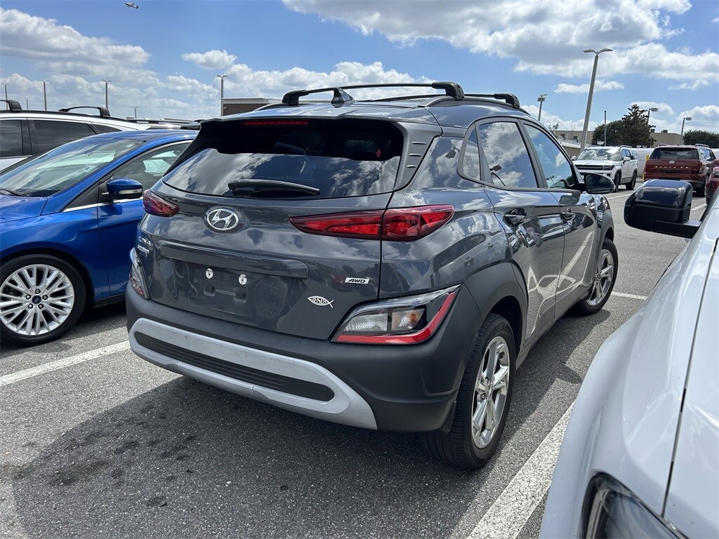 2023 Hyundai Kona SEL photo 2