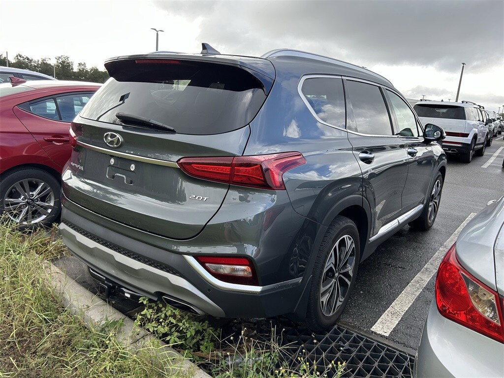 2020 Hyundai Santa Fe SEL photo 2