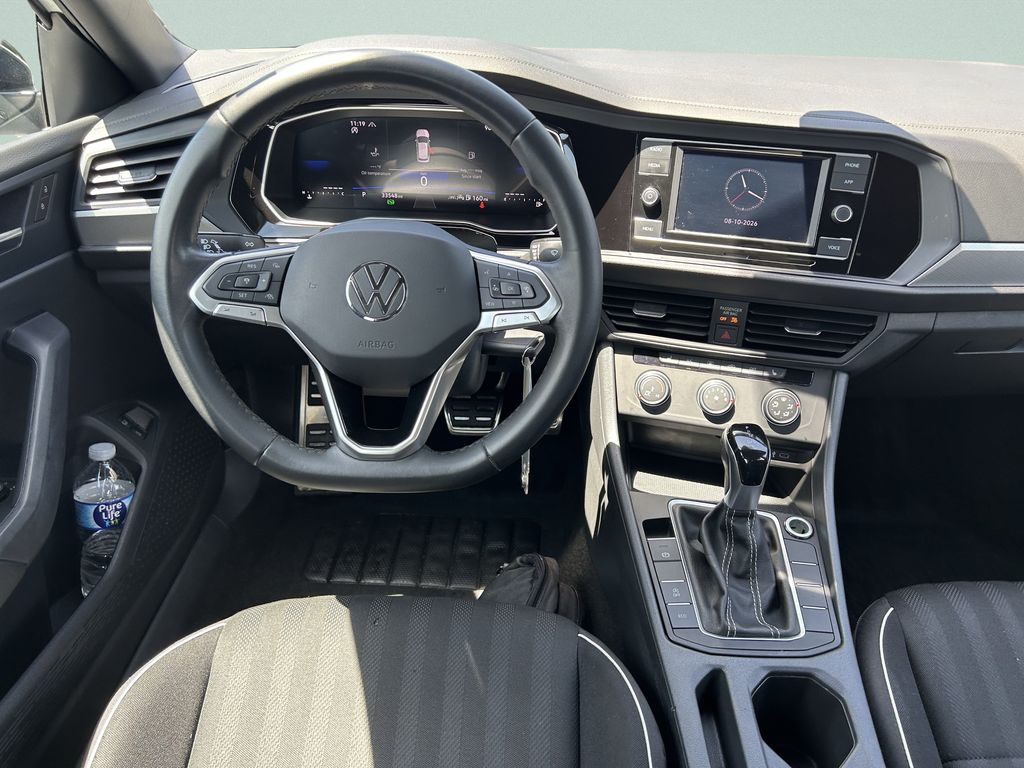 2024 Volkswagen Jetta Sport - Photo 18