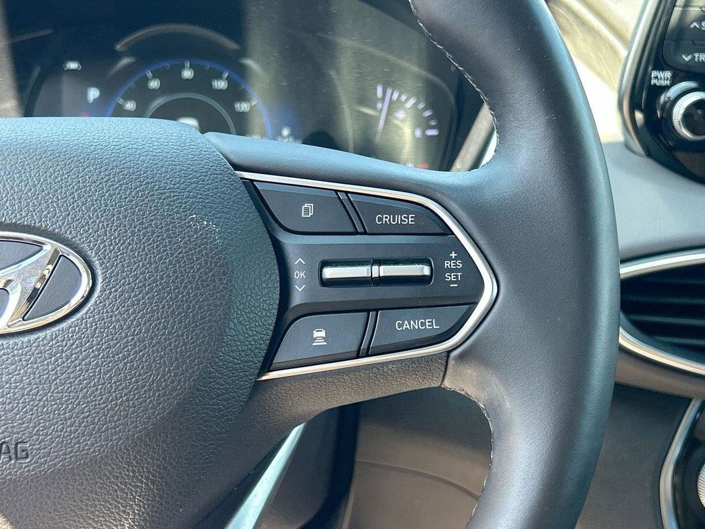 2020 Hyundai Santa Fe Limited - Photo 32
