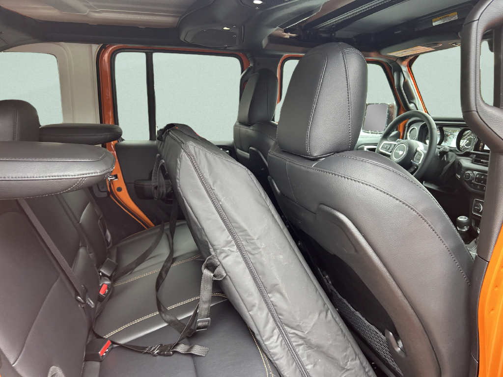 2025 Jeep Wrangler 4-Door Sahara - Photo 21