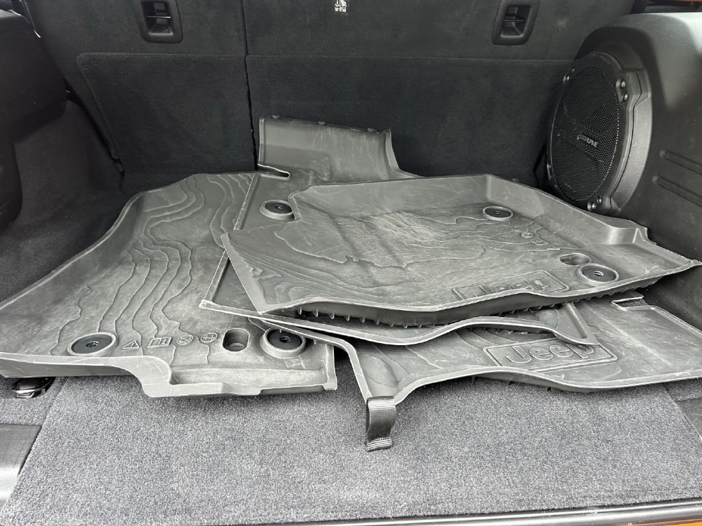 2025 Jeep Wrangler 4-Door Sahara - Photo 15