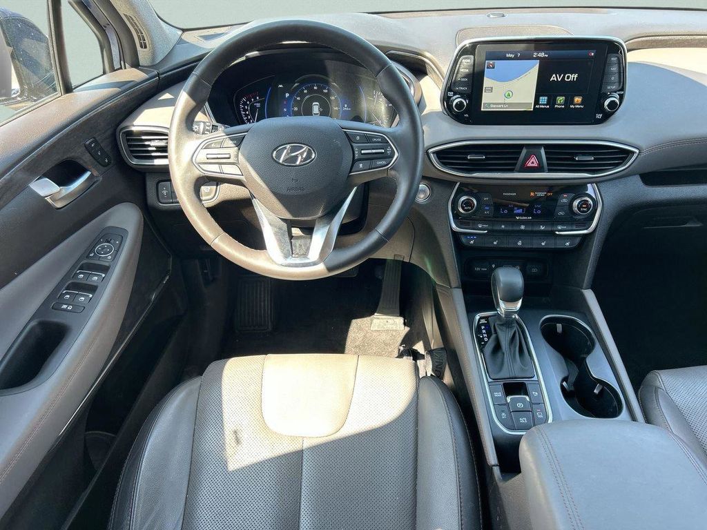 2020 Hyundai Santa Fe Limited - Photo 17