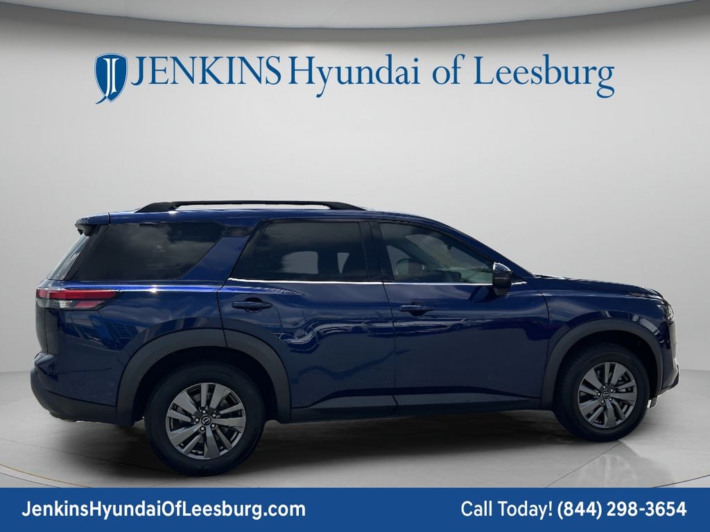 Used 2025 Nissan Pathfinder SV SUV