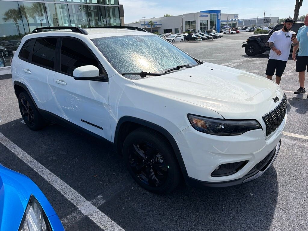 Used 2019 Jeep Cherokee Altitude SUV