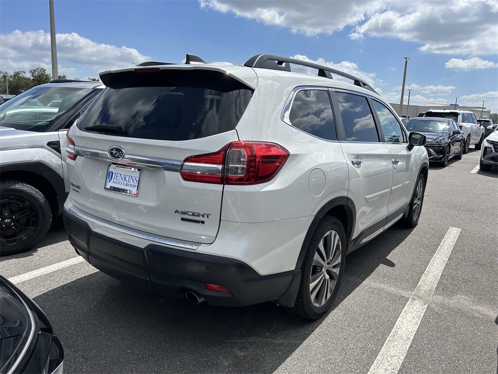 2020 Subaru Ascent Touring photo 2