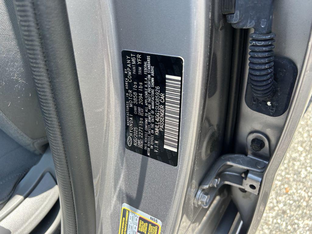 2025 Hyundai Elantra SE - Photo 33
