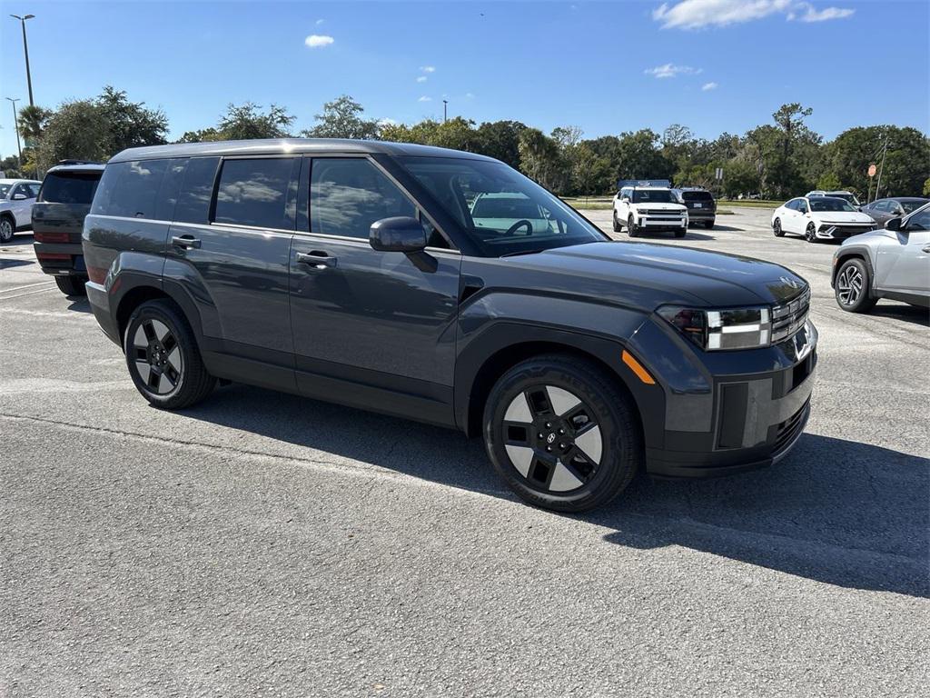 2026 Hyundai Santa Fe SE photo 2