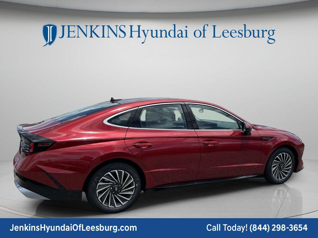 New 2026 Hyundai Sonata Hybrid SEL Sedan