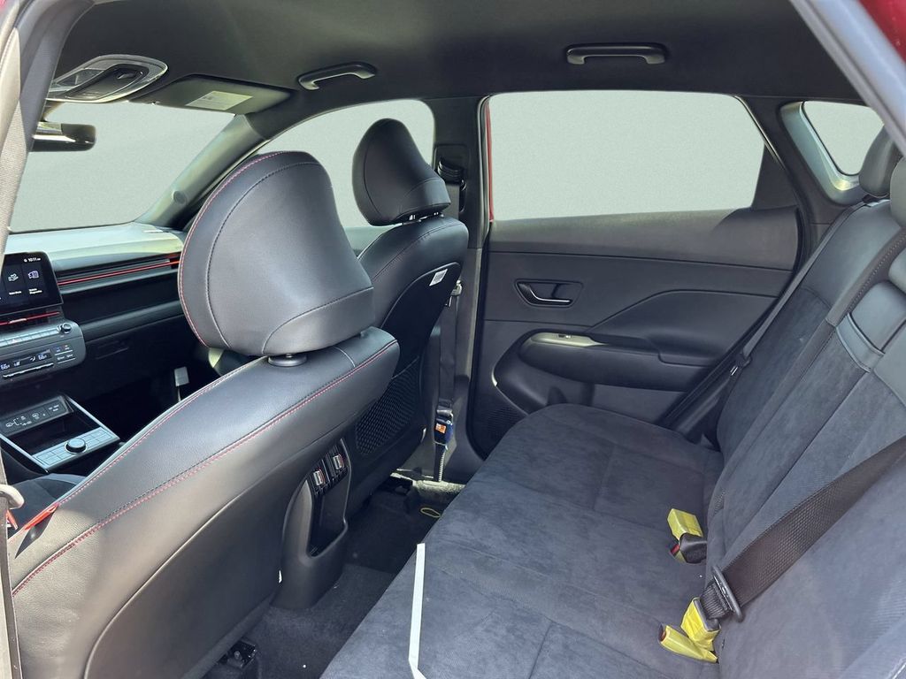 2025 Hyundai Kona N Line S - Photo 12