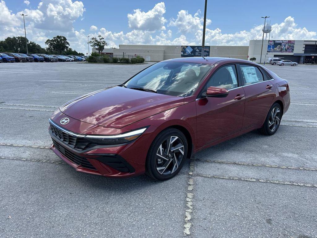 2025 Hyundai Elantra Limited - Photo 15