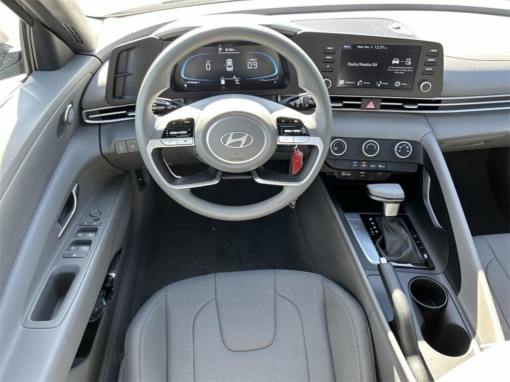 New 2026 Hyundai Elantra SE Sedan