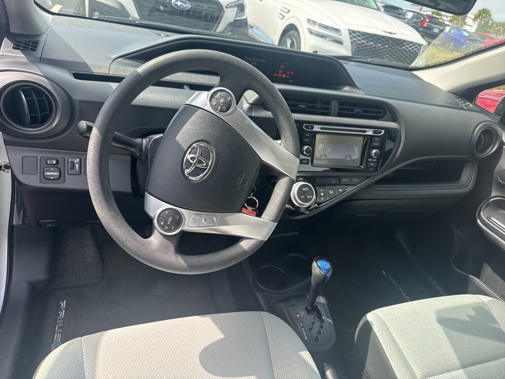 2016 Toyota Prius C Four photo 4