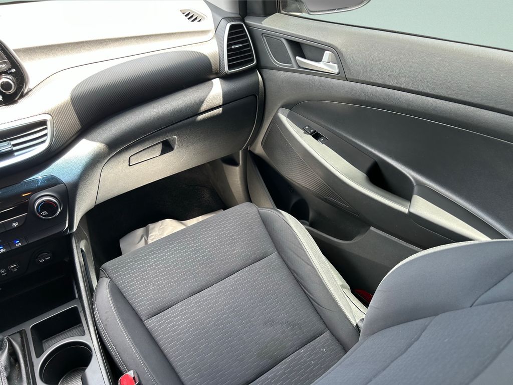 2021 Hyundai Tucson SE - Photo 20