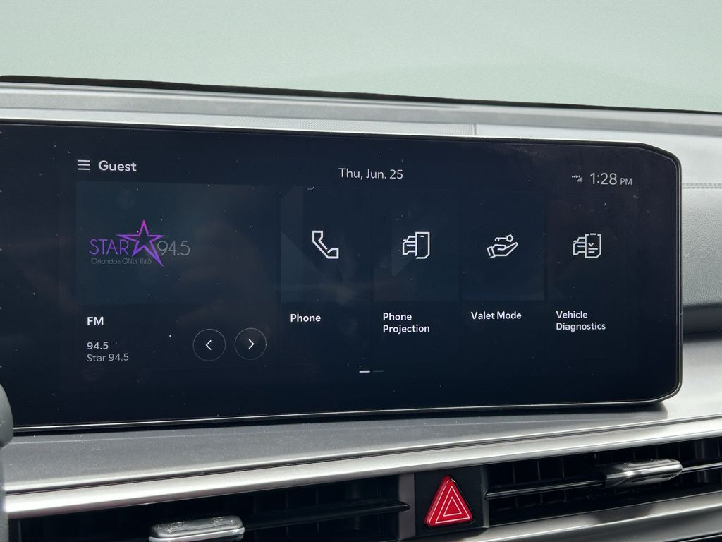 2024 Kia Sorento LX - Photo 24