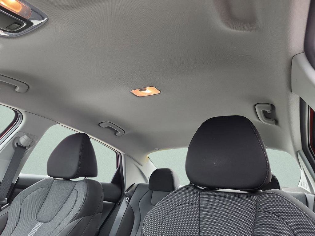 2024 Hyundai Elantra SE - Photo 23