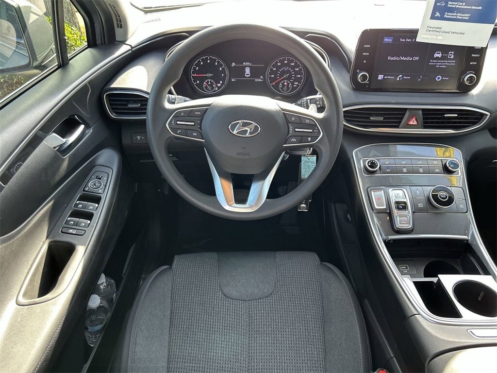 2022 Hyundai Santa Fe SE photo 4