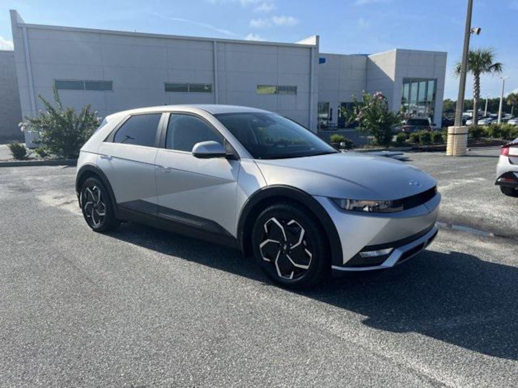 New 2023 Hyundai IONIQ 5 SEL SUV