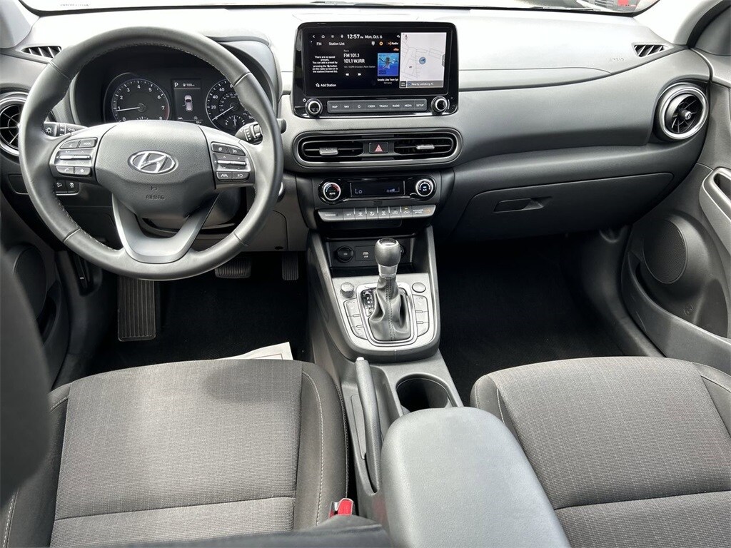 2023 Hyundai Kona SEL photo 3
